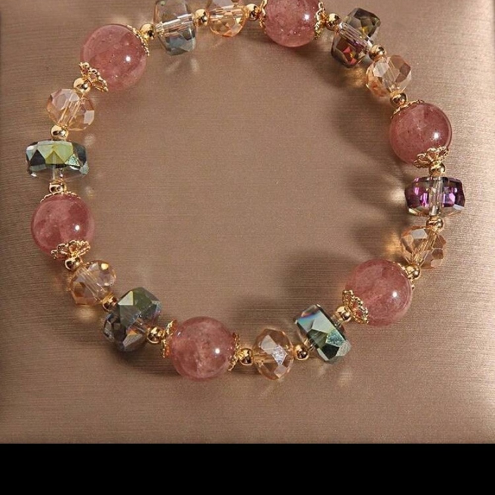 Elegant Pink and Gold Beaded Bracelet